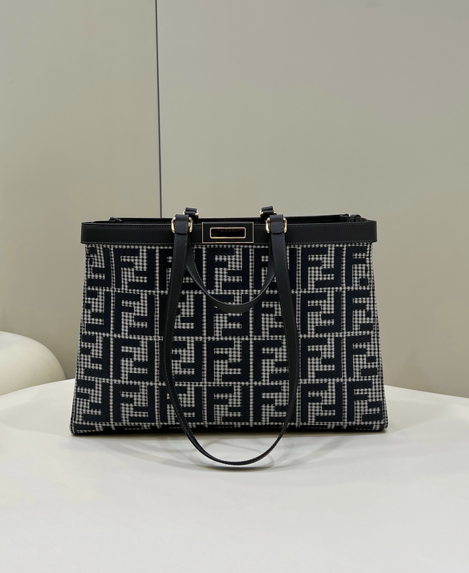 Fendi O’Lock