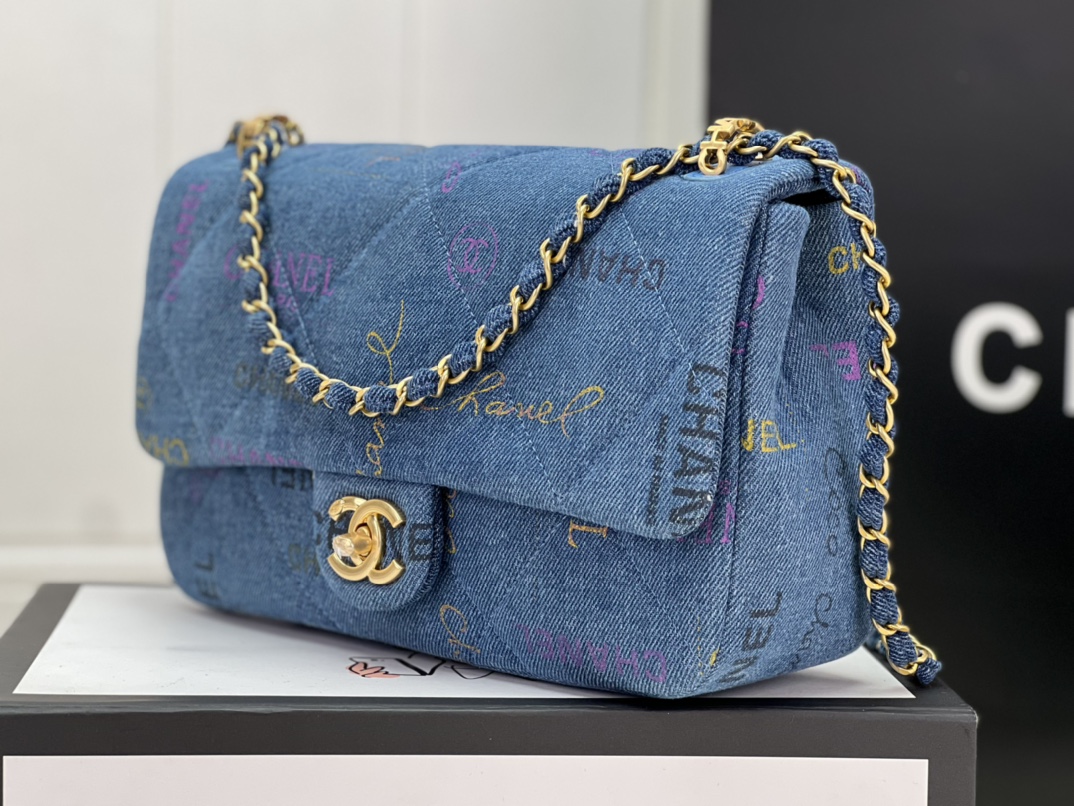 CHANEL FLAP BAG