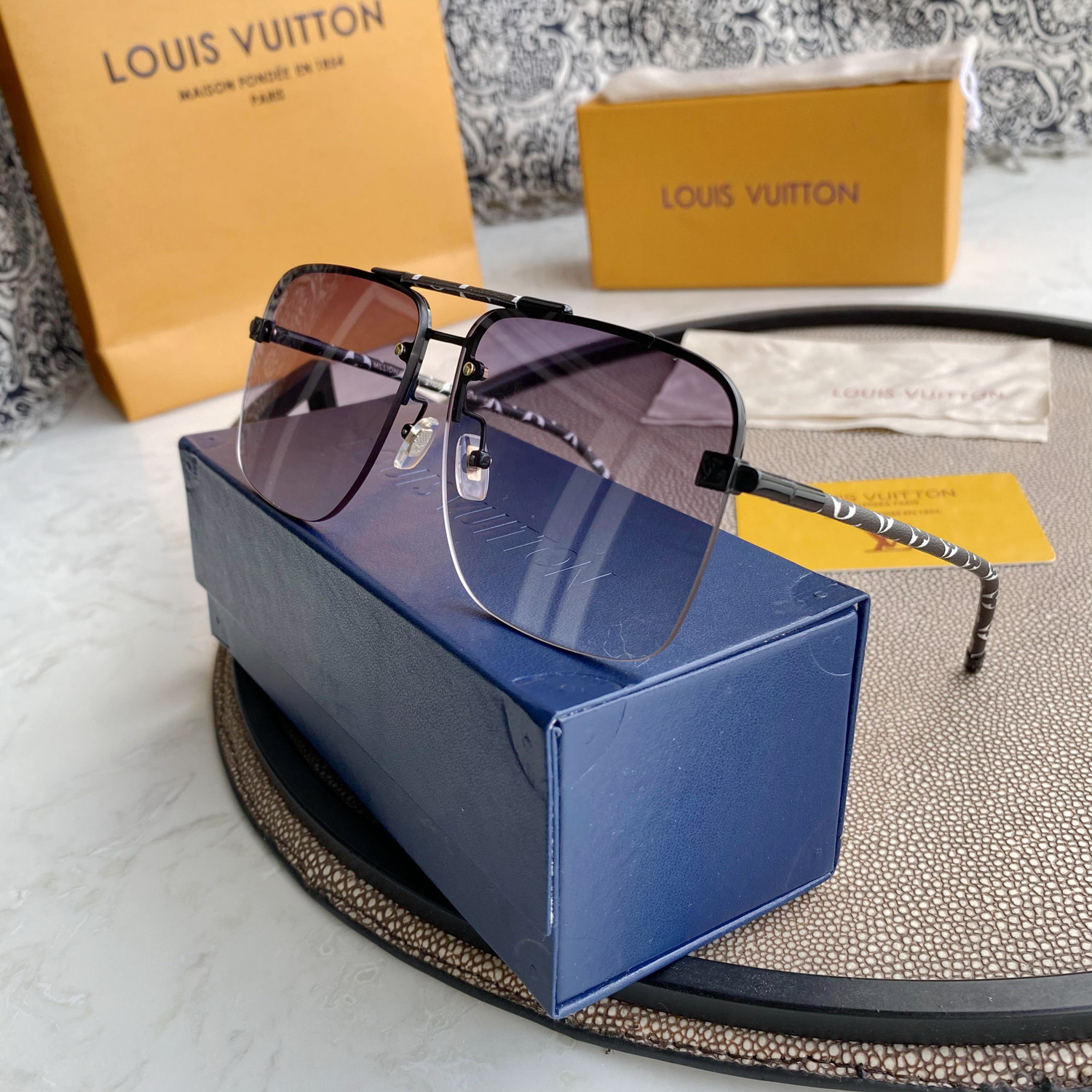 SAINT LAURENT EYEWEAR