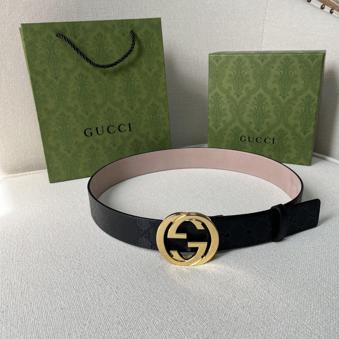 Gucci Double G