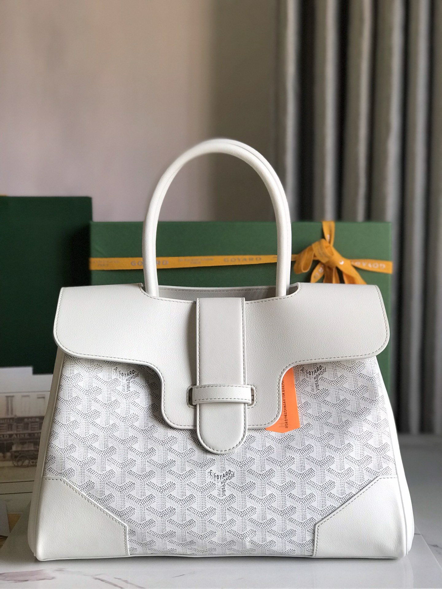 Saigon Tote bag