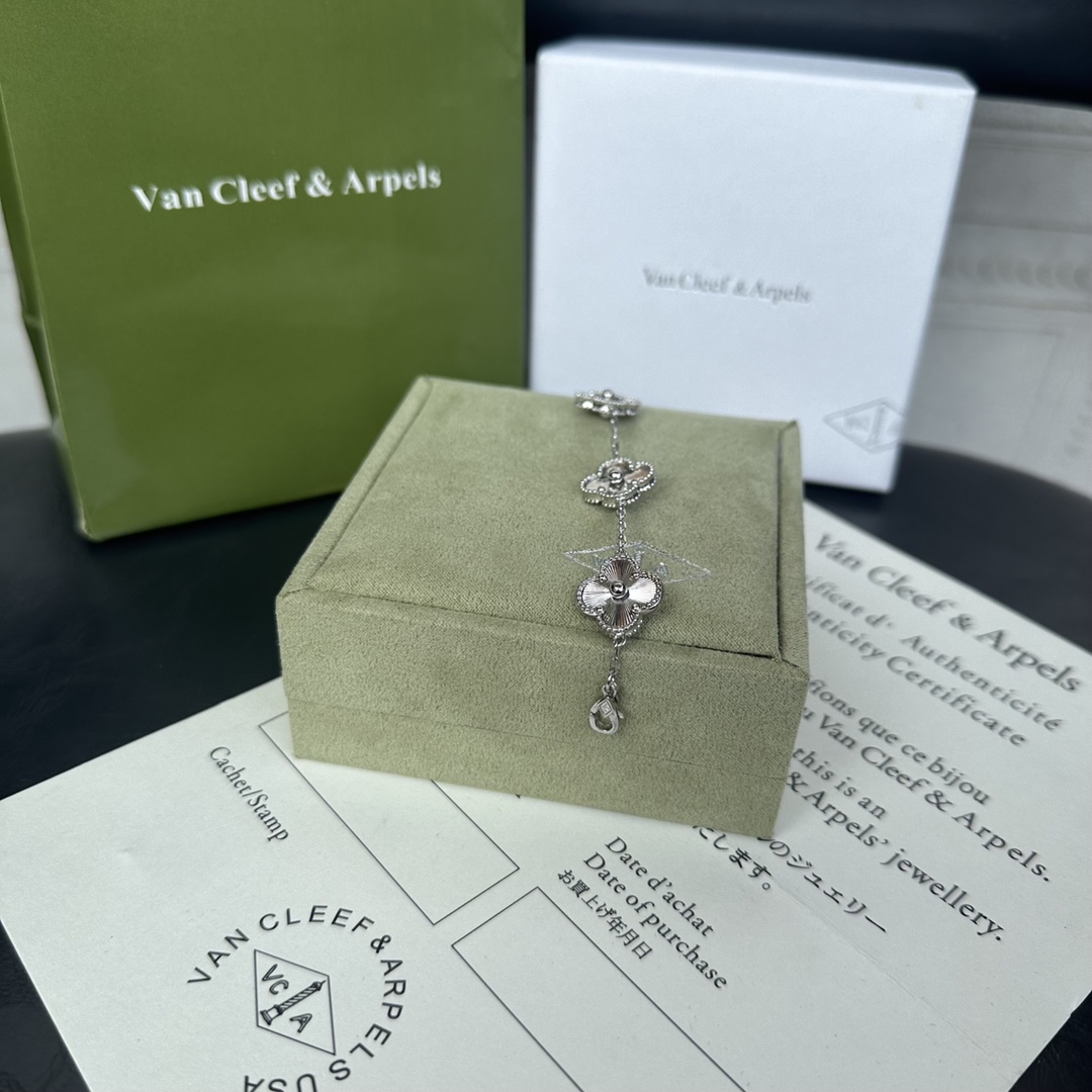 Van Cleef & Arpels Vintage Alhambra Bracelet