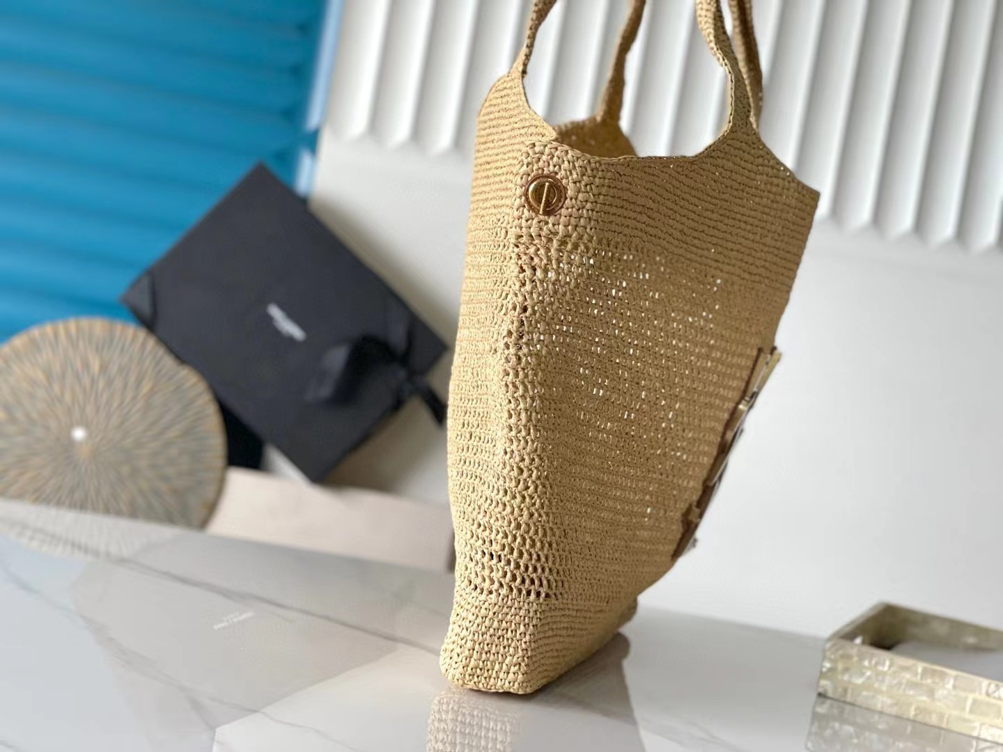 ICARE IN RAFFIA