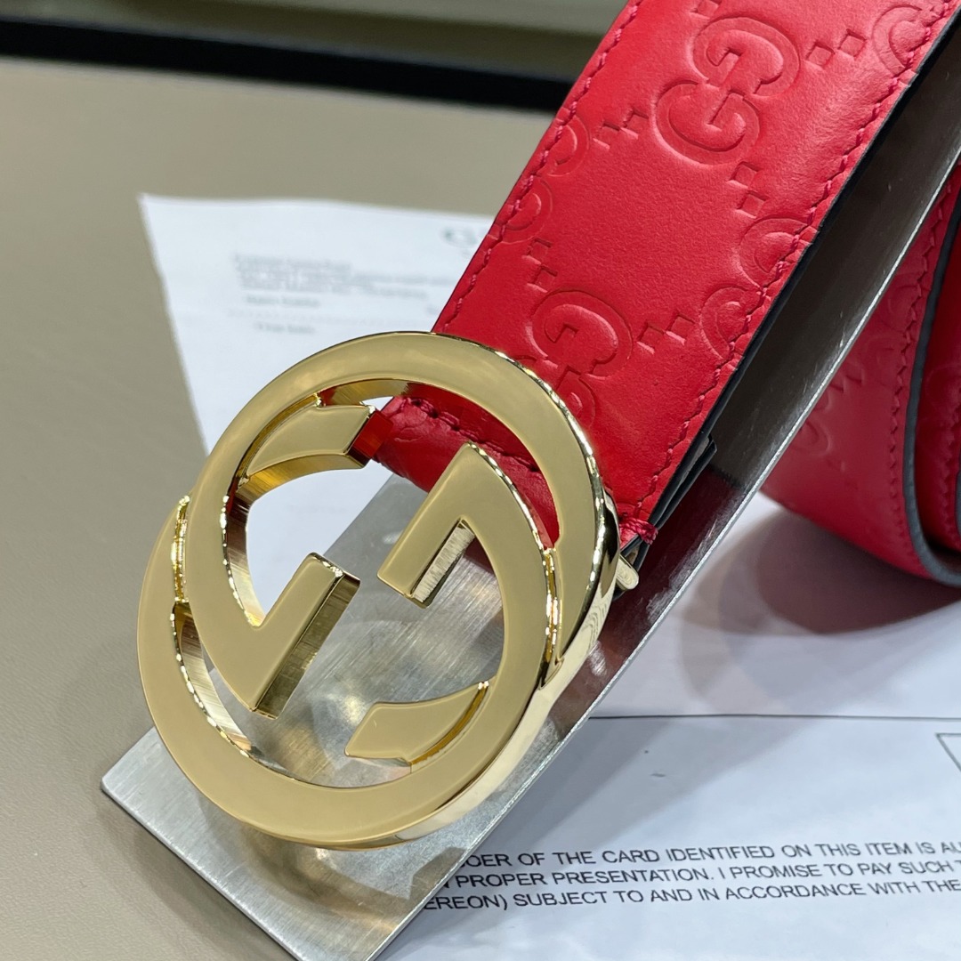 Gucci Signature