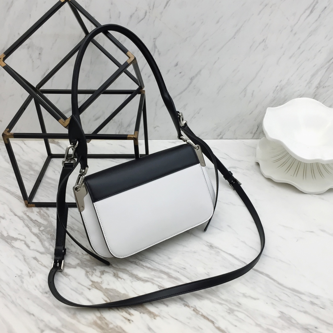Sybille Clasp bag