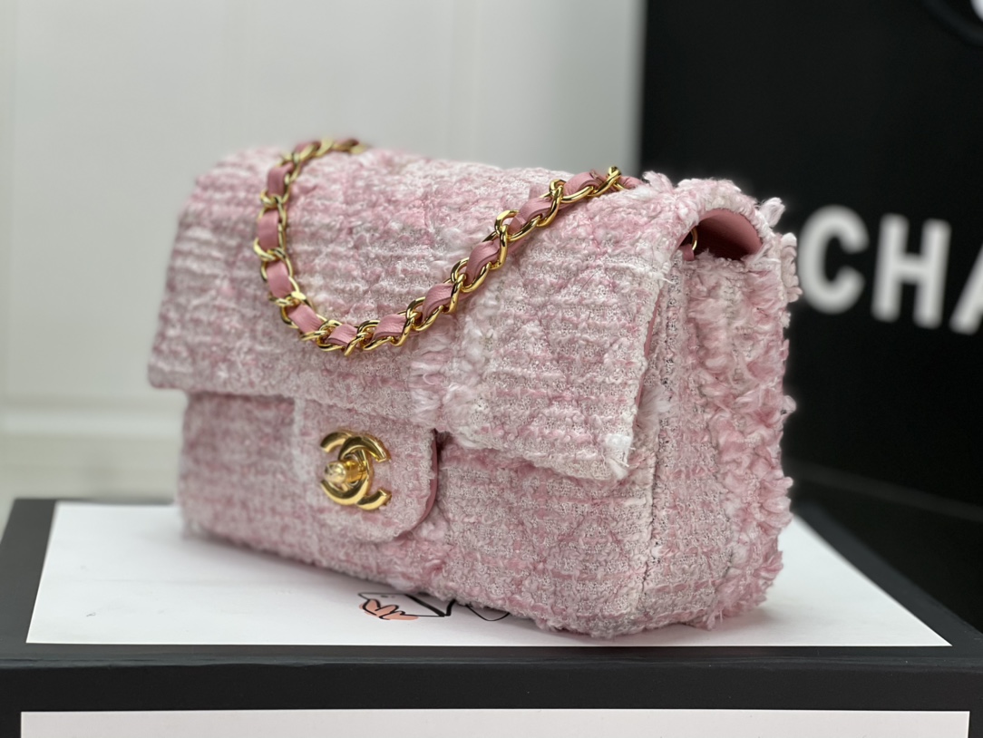 MINI CLASSIC FLAP BAG