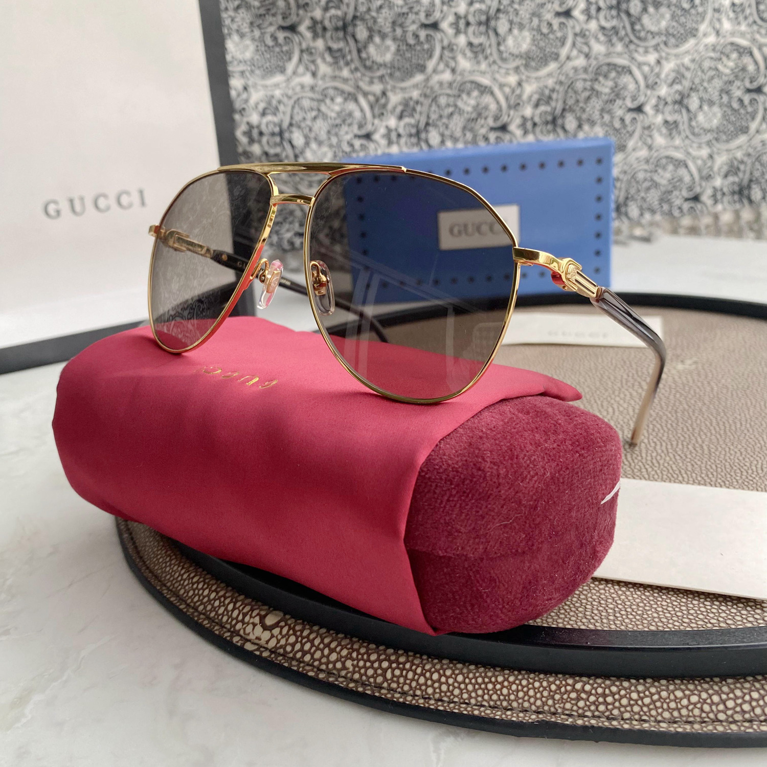 AVIATOR FRAME SUNGLASSES