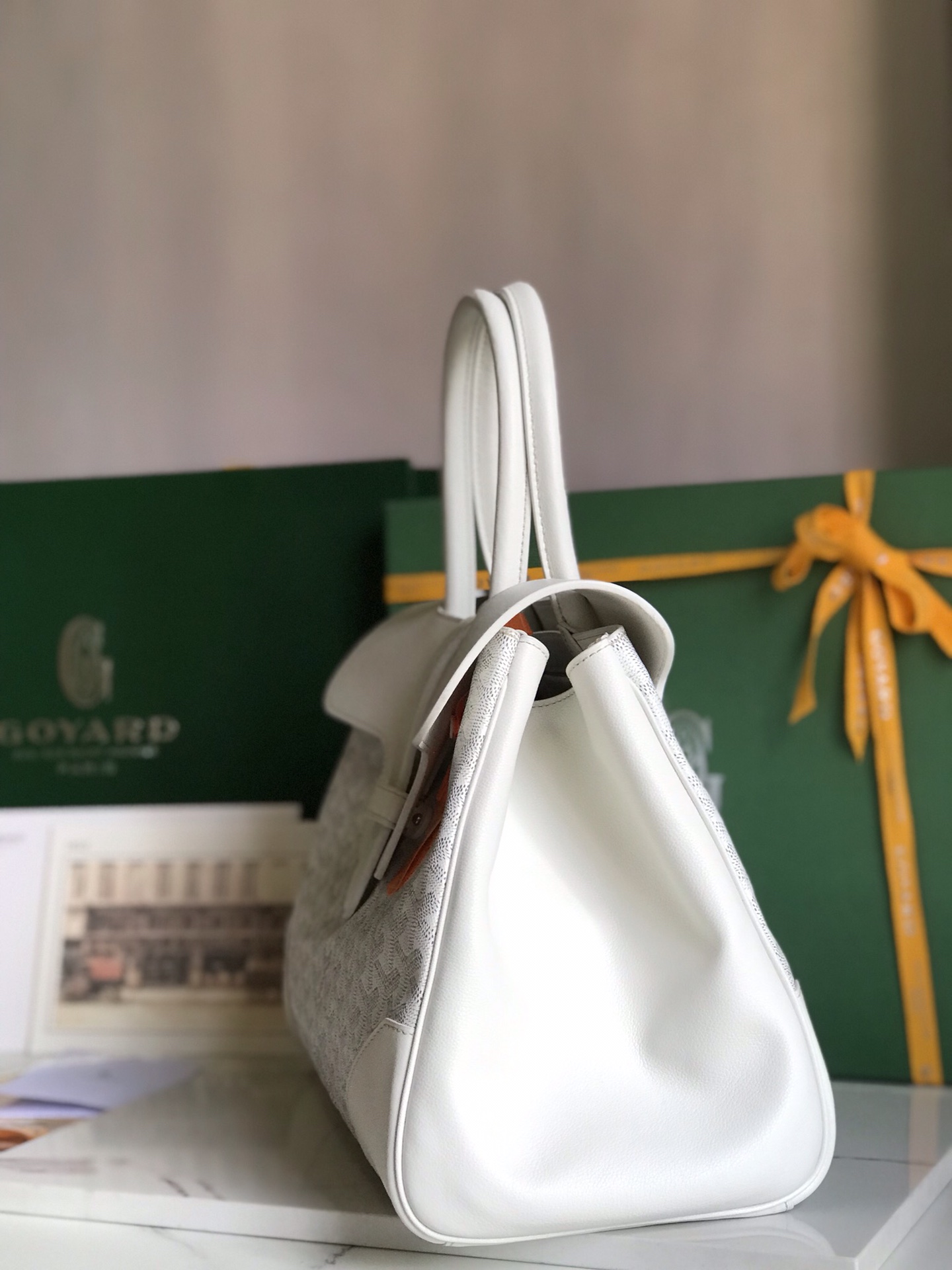 Saigon Tote bag