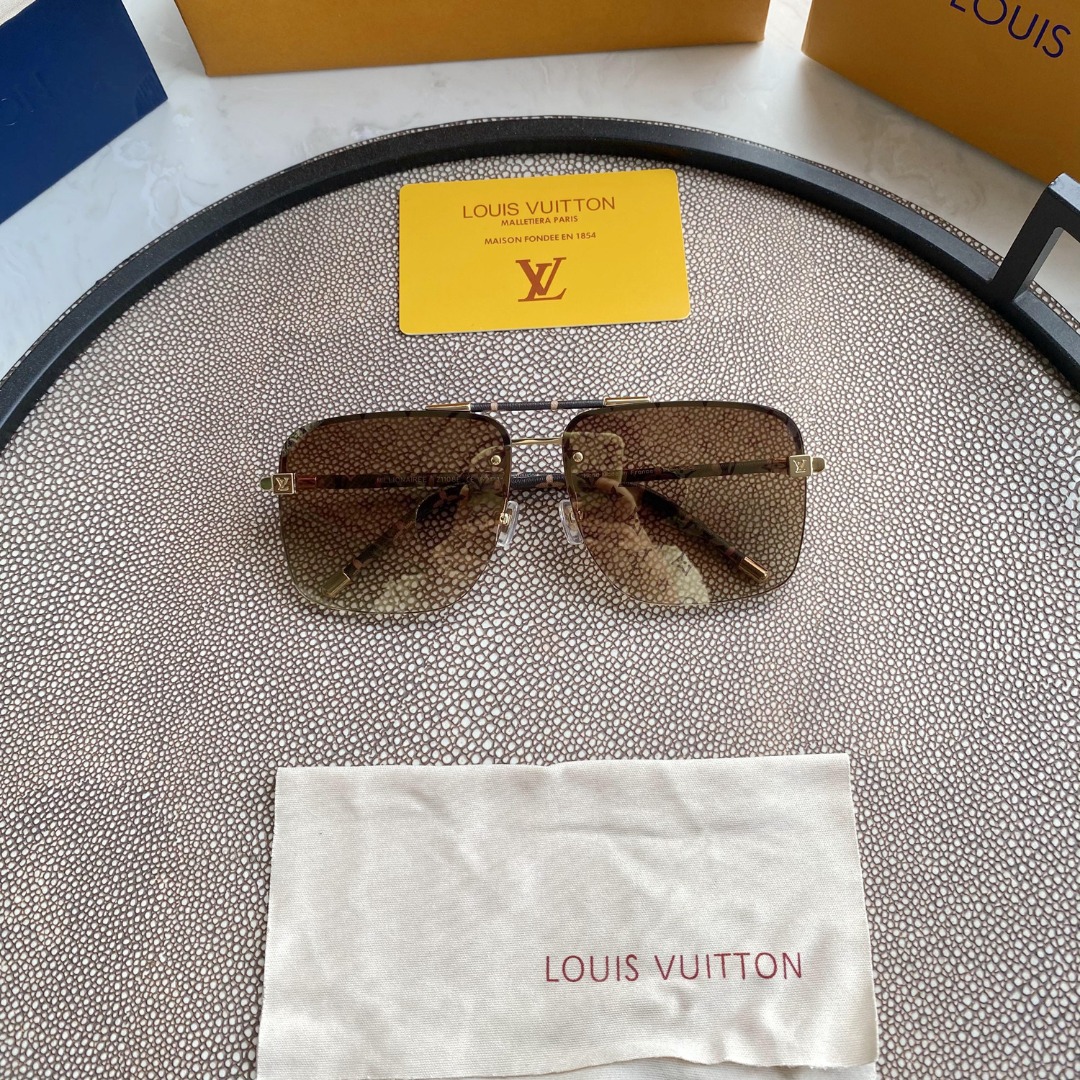 aviator sunglasses