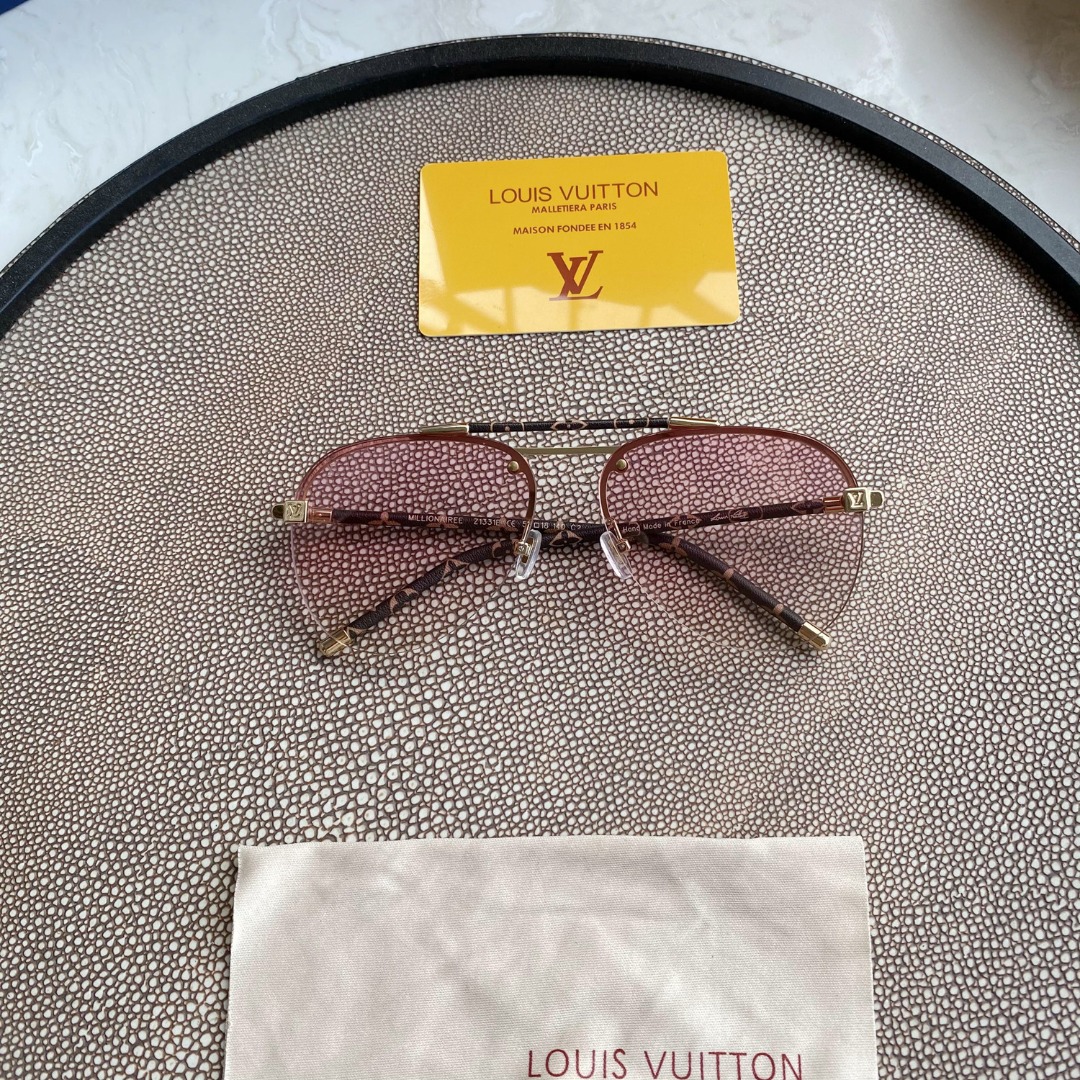 Pink Gradiant Monogram Stem Aviators