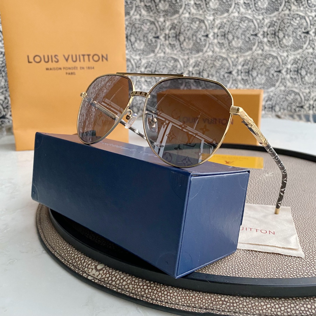 MATTHEW WILLIAMSON MAGNOLIA SUNGLASSES IN YELLOW GOLD