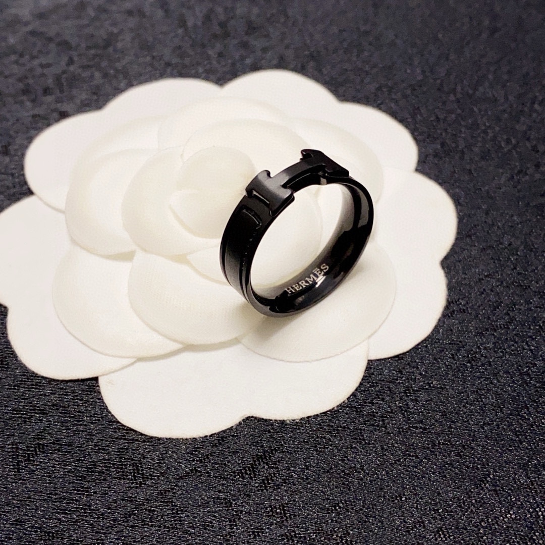 Hermes H Ring Black Warrior