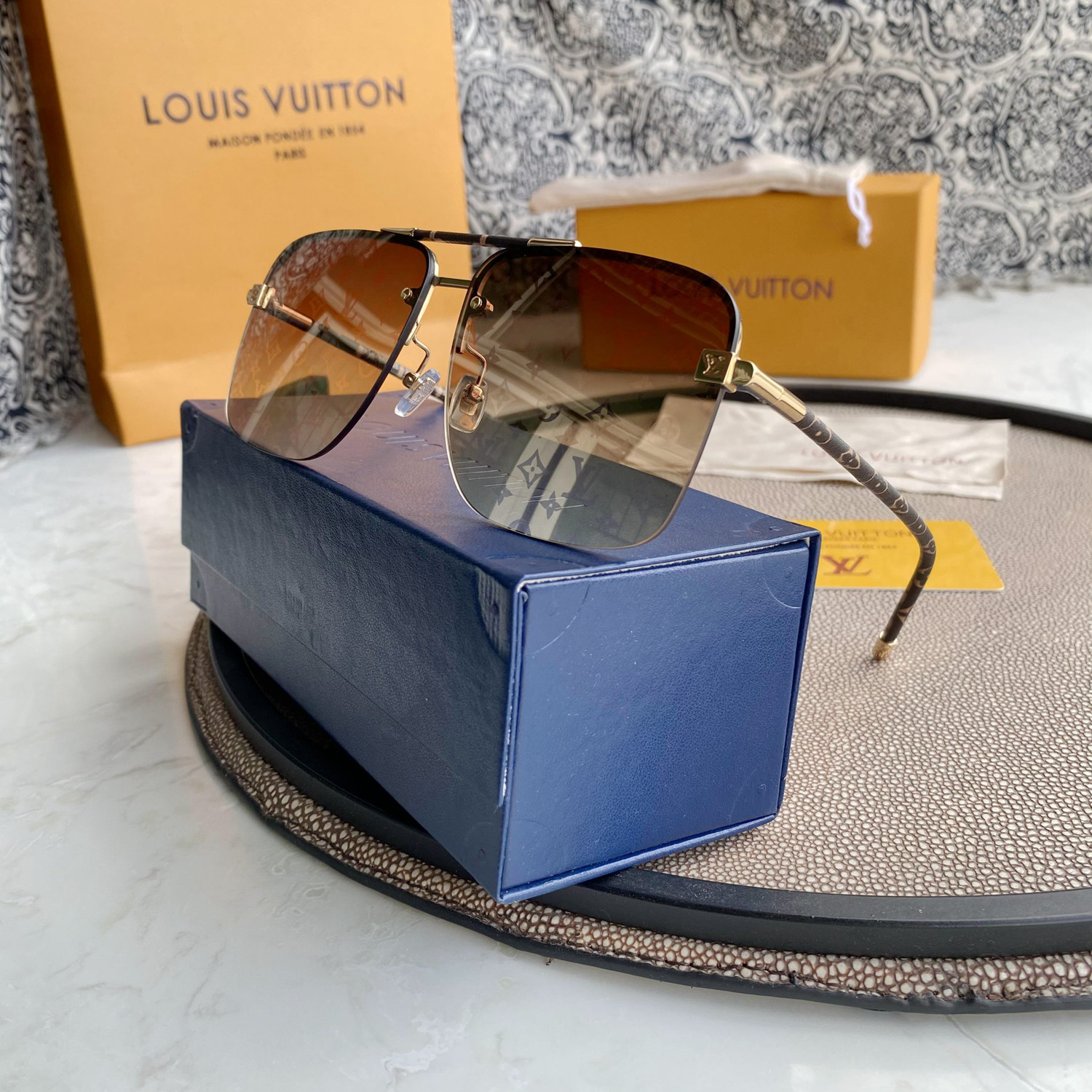 SAINT LAURENT EYEWEAR
