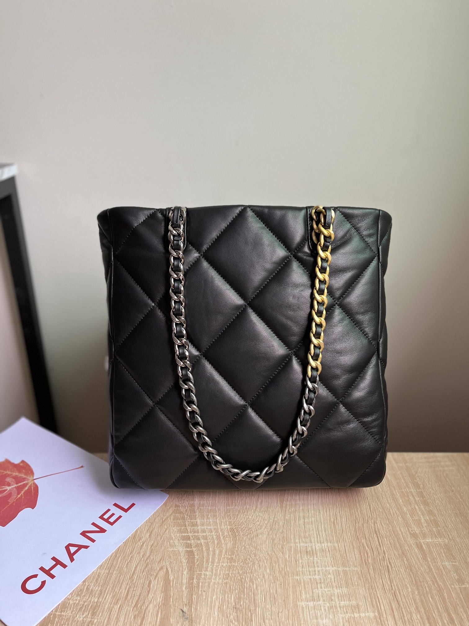 CHANEL 19 SHOPPING BAG