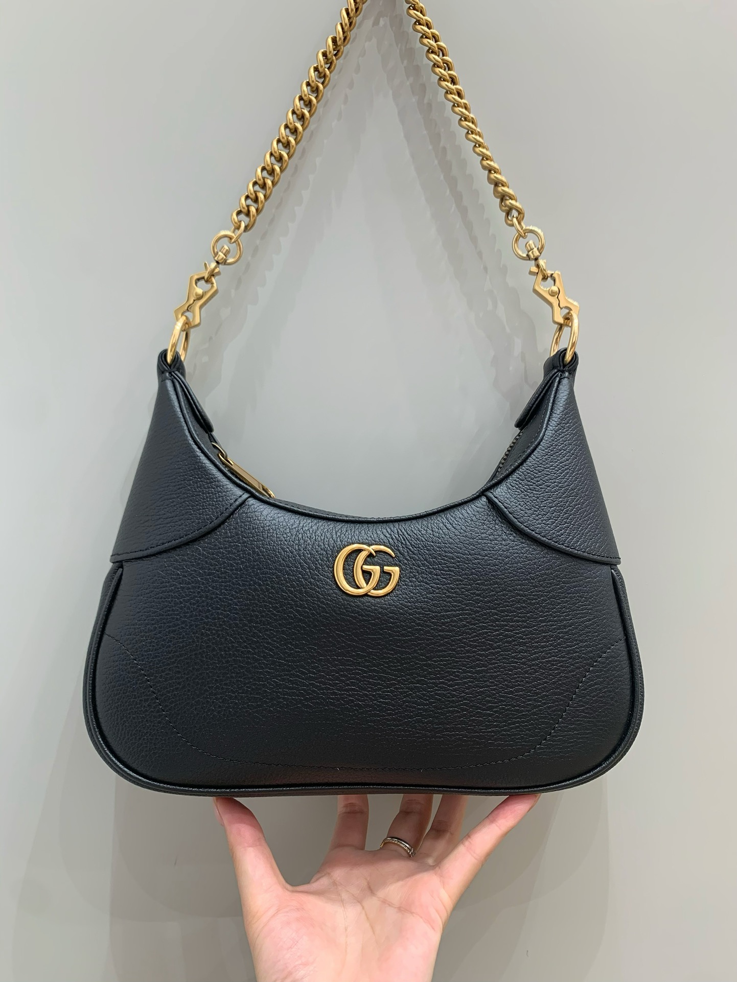 Aphrodite handbag