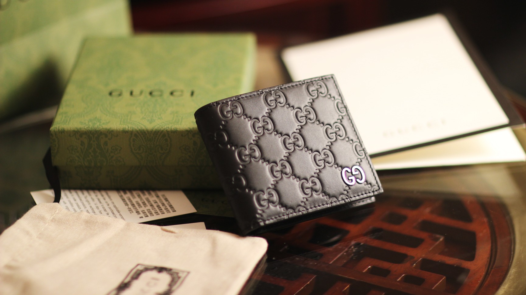 Gucci Signature wallet