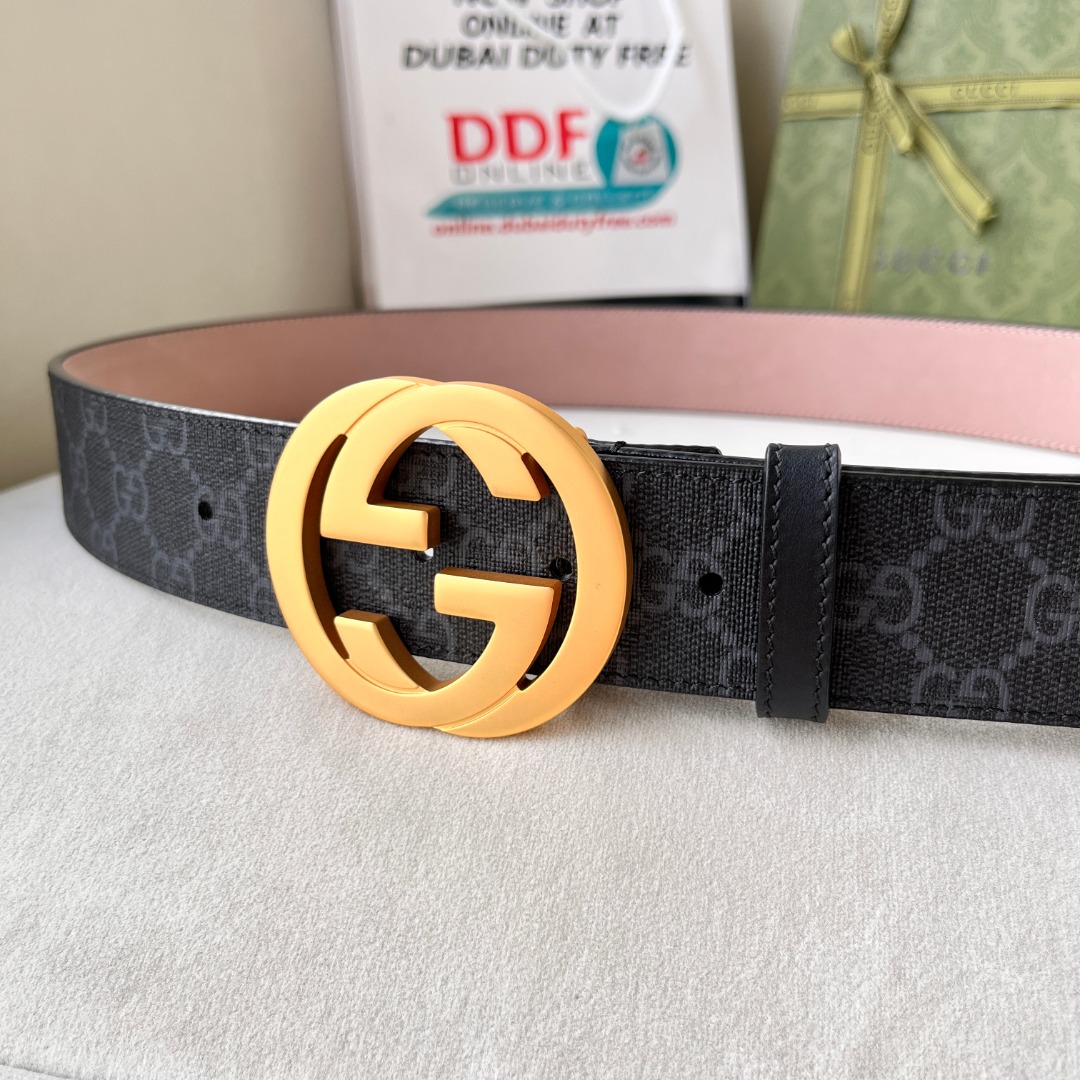 Gucci Double G