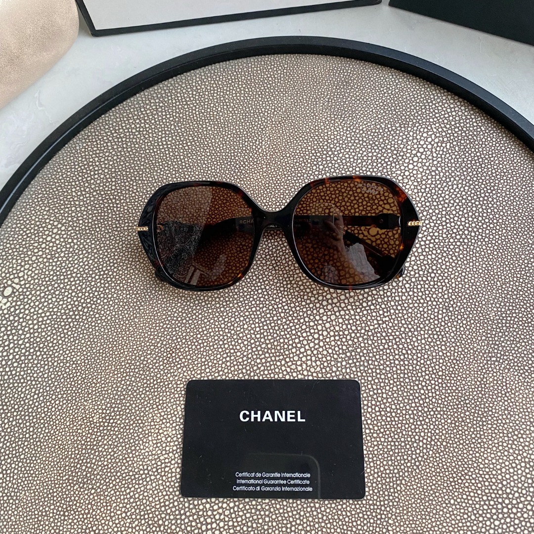 Round Sunglasses