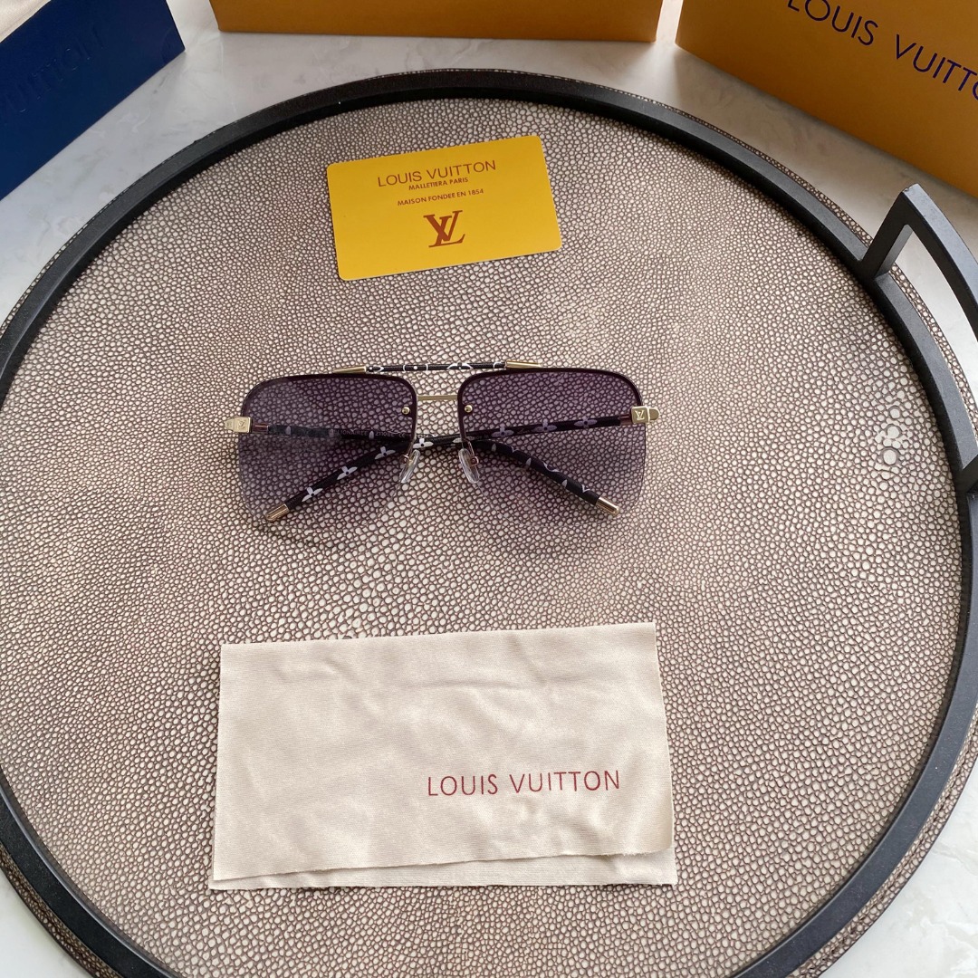 aviator sunglasses