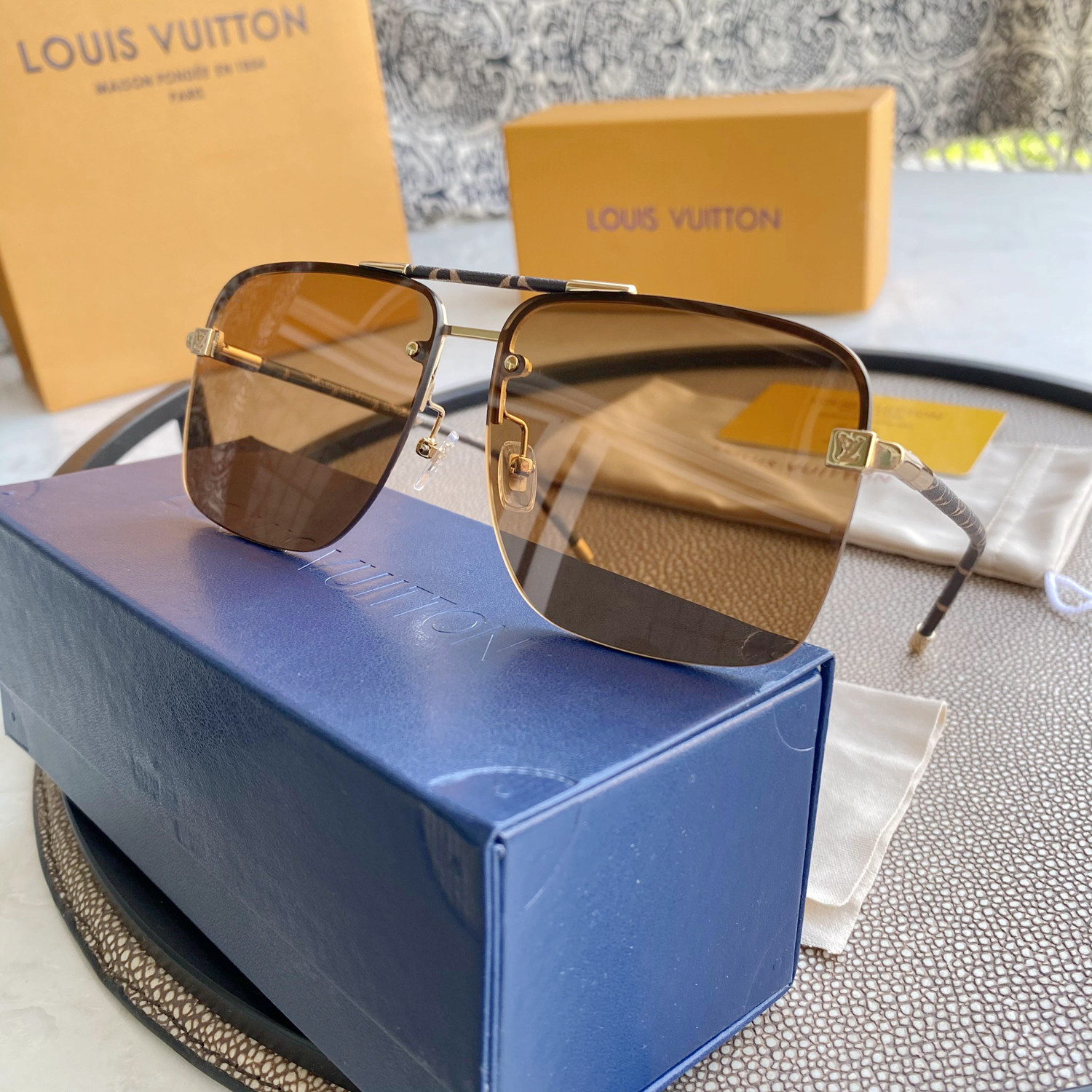 SAINT LAURENT EYEWEAR