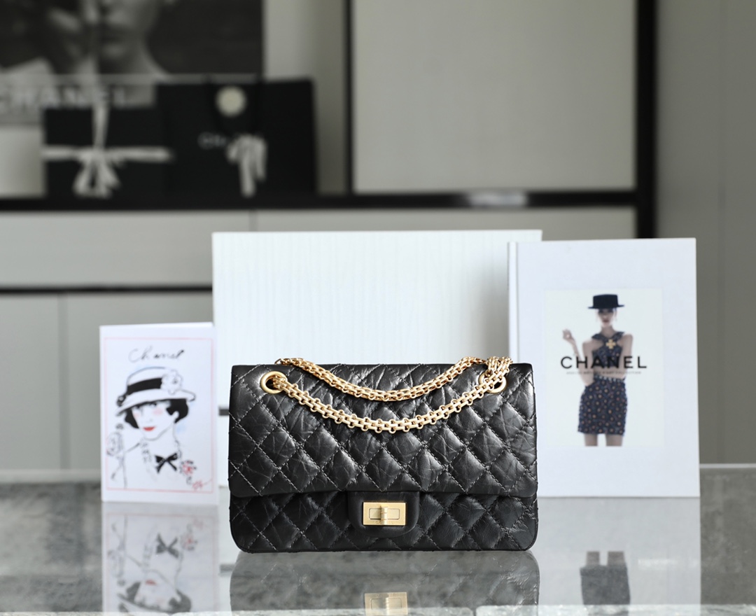 Classic flap bag