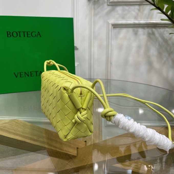 Imitation Bottega Veneta Loop Mini Bag Kiwi