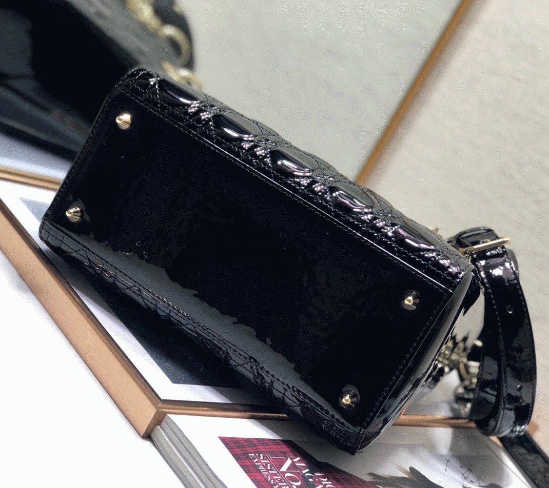 Dior Lady Dior Medium Bag Knockoff in Black