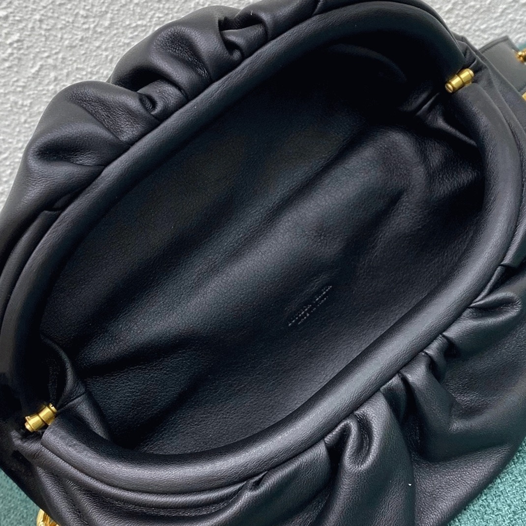 Replica Bottega Veneta The Pouch Belt Bag Black