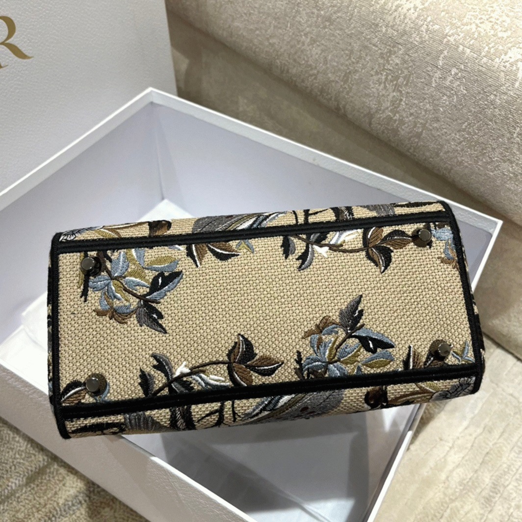 Dior Lady D-Lite Medium Bag Fake in Beige Jardin d Hiver Embroidery