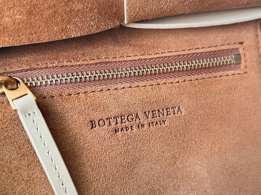 Top Quality Fake Bottega Veneta Arco Mini Bag In Beige Intrecciato Calfskin