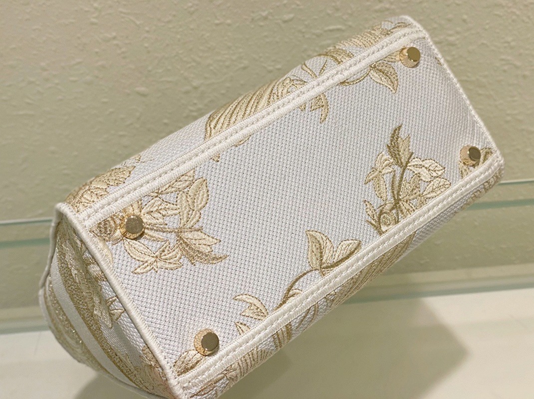 Dior Lady D-Lite Medium Bag Knockoff in Gold Jardin d Hiver Embroidery