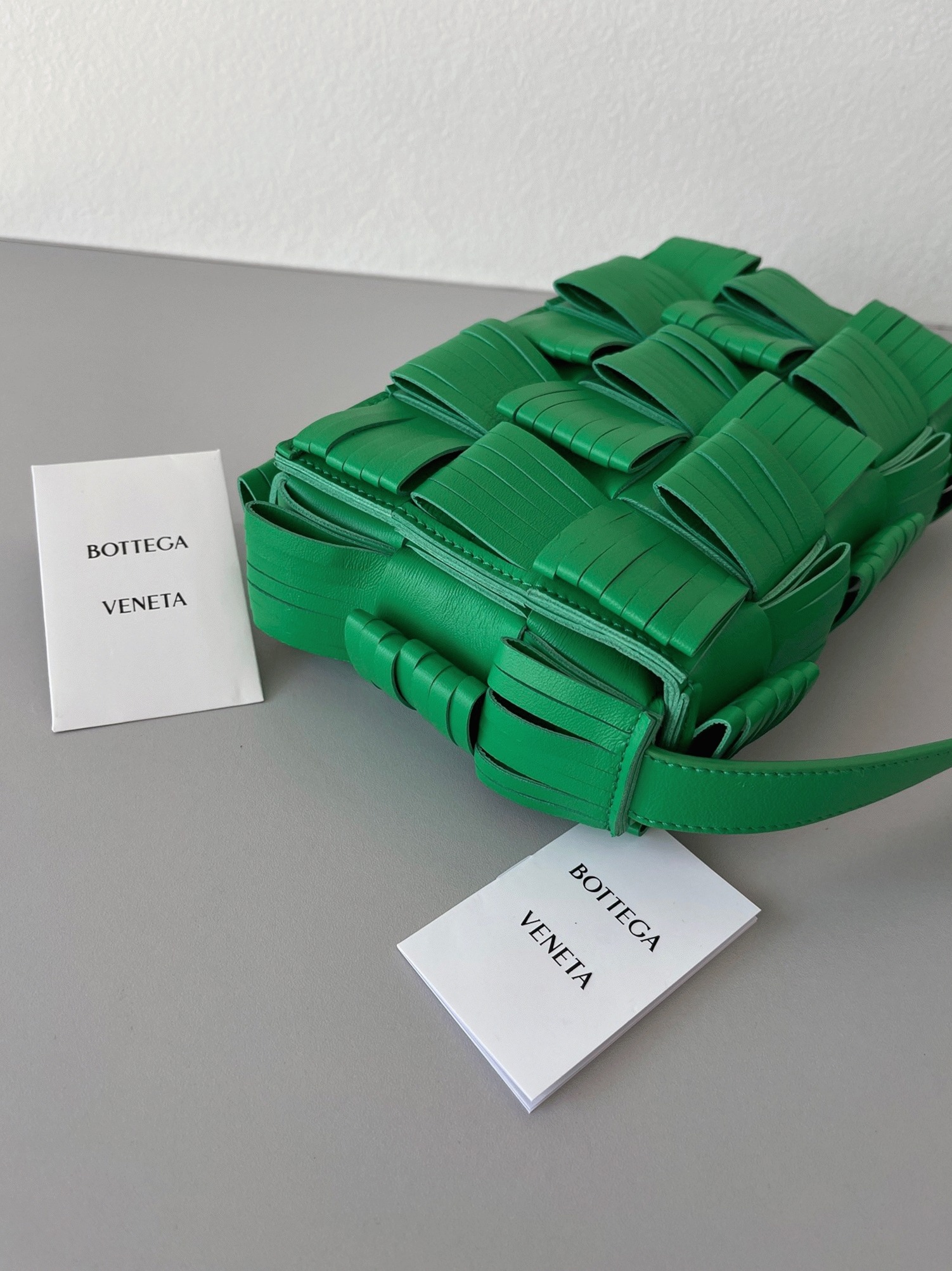 Top Quality Knockoff Bottega Veneta Cassette Fringed Bag In Parakeet