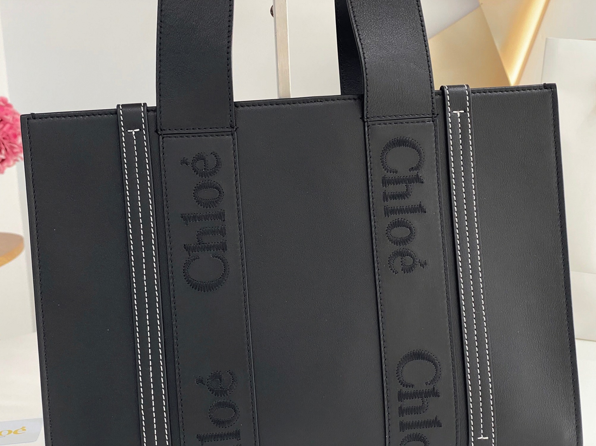 Top Quality Imitation Chloe Woody Medium Tote Bag In Black Calfskin