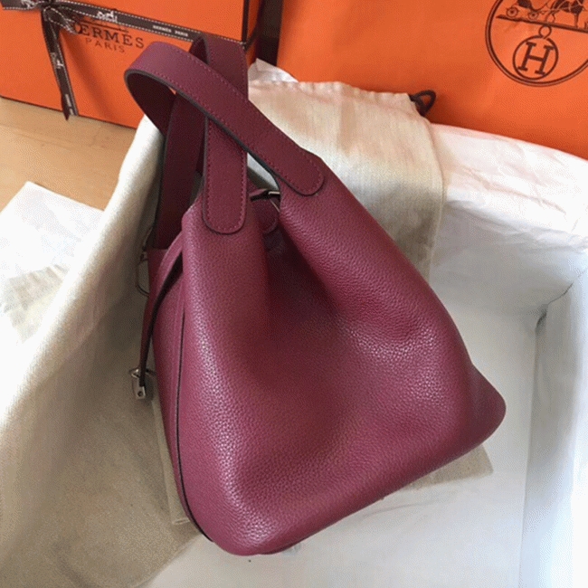 Ruby fake Hermes Picotin Lock 22cm handbag