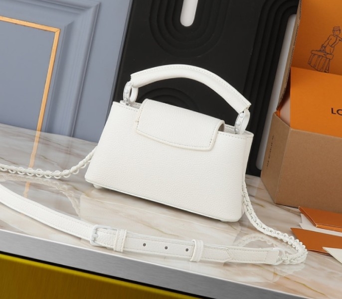 Louis Vuitton Capucines East-West Mini Handbag In Optic White