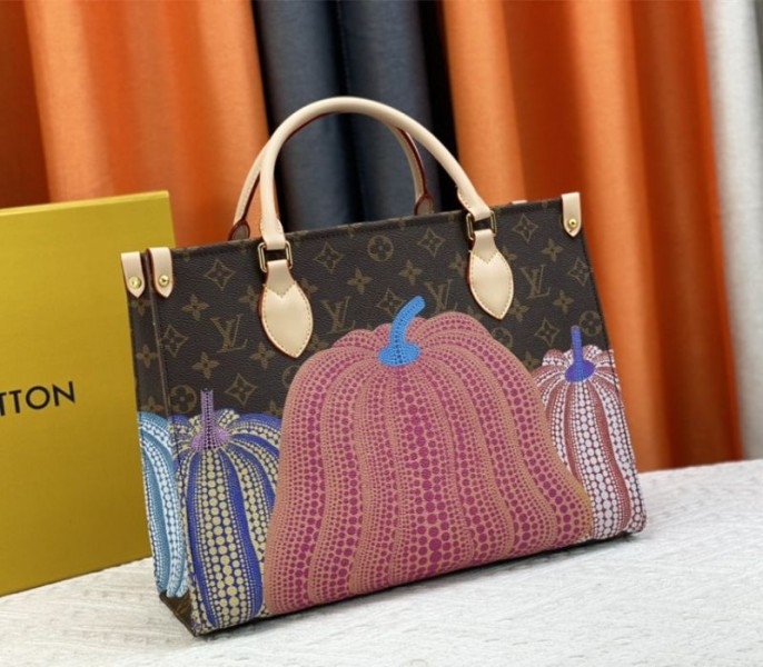 Louis Vuitton X YK Monogram Canvas Onthego MM Tote In Pumpkin
