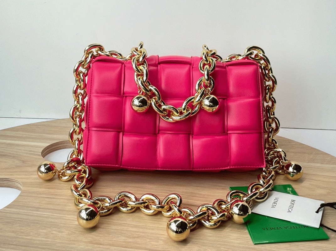 Top Quality Knockoff Bottega Veneta Chain Cassette Bag In Lollipop
