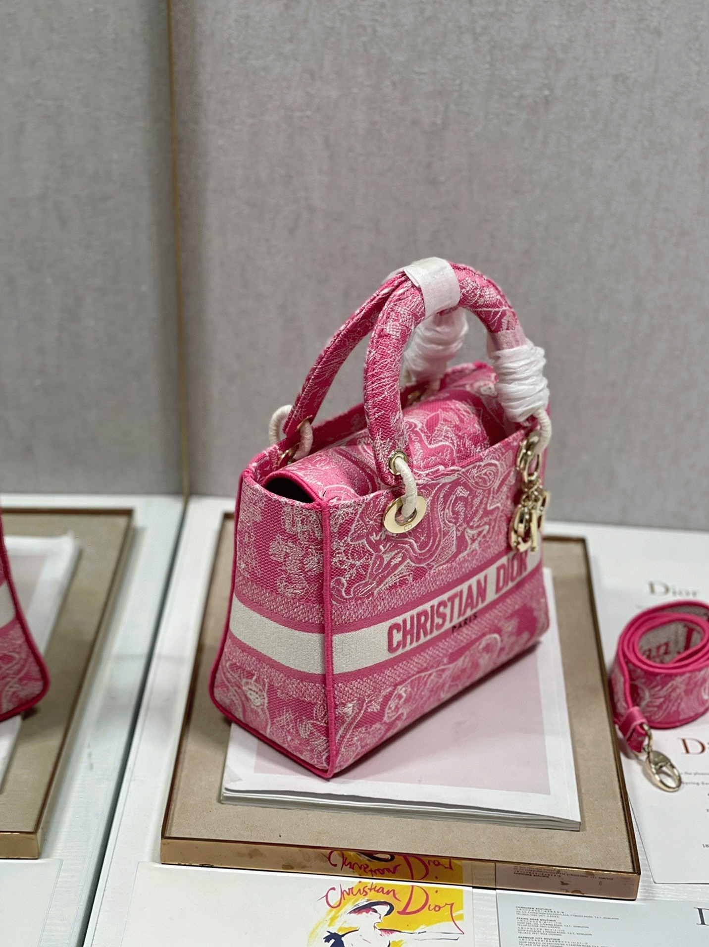 Dior Lady D-Lite Medium Bag Replica in Fluorescent Pink Toile de Jouy Reverse Embroidery