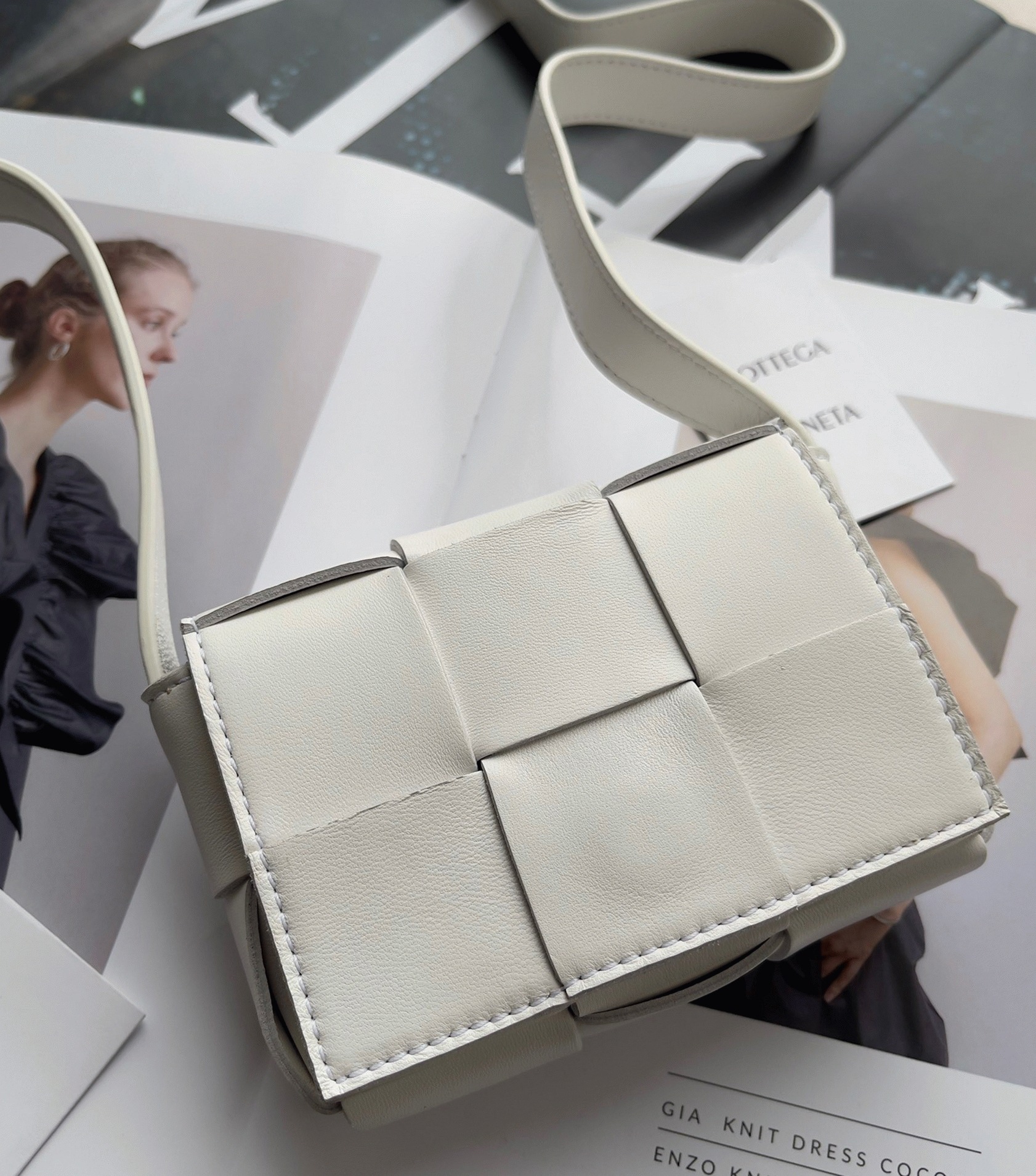 Top Quality Imitation Bottega Veneta Candy Cassette Bag In White