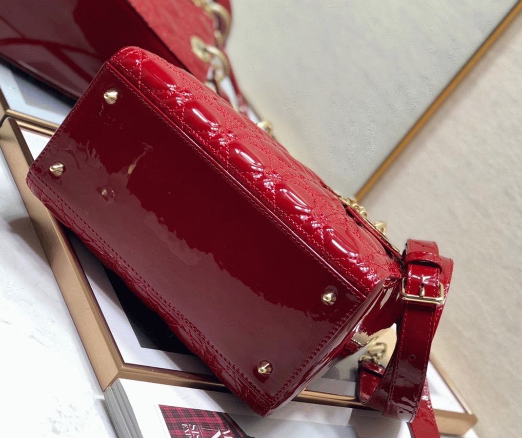 Dior Lady Dior Medium Bag Fake in Red