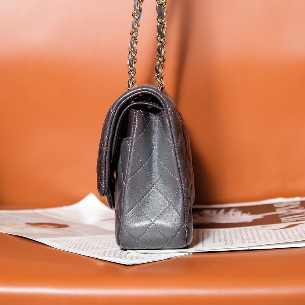 CHANEL CLASSIC 11.12 HANDBAG(high-end grade)