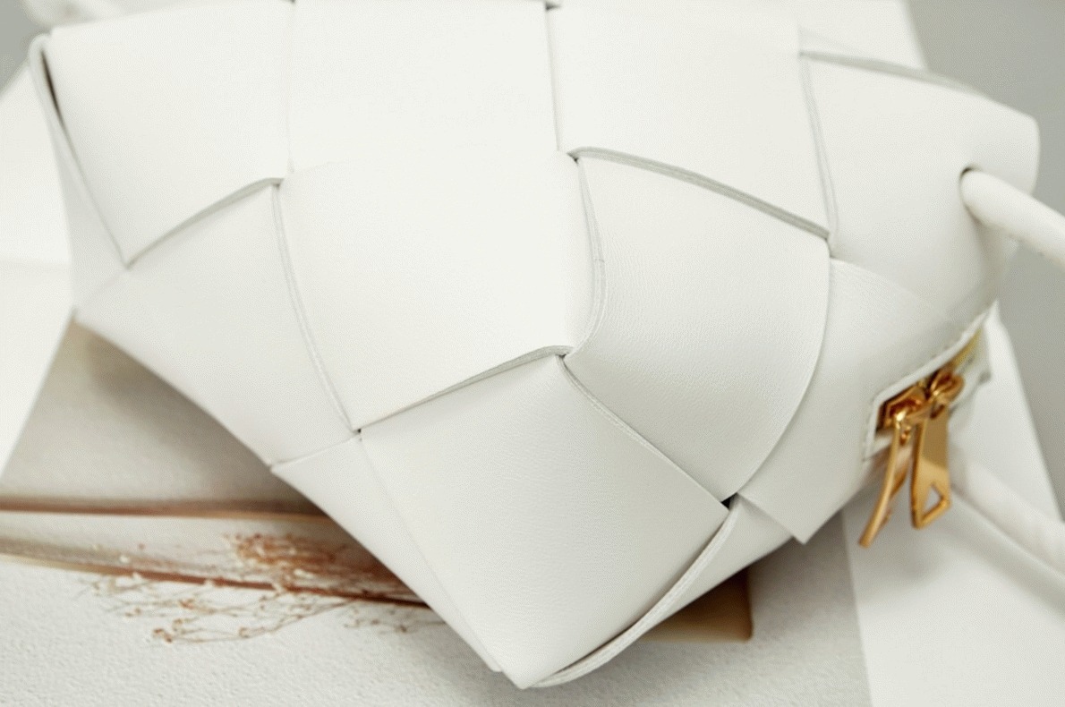 Replica Bottega Veneta Mini Cassette Camera Bag White