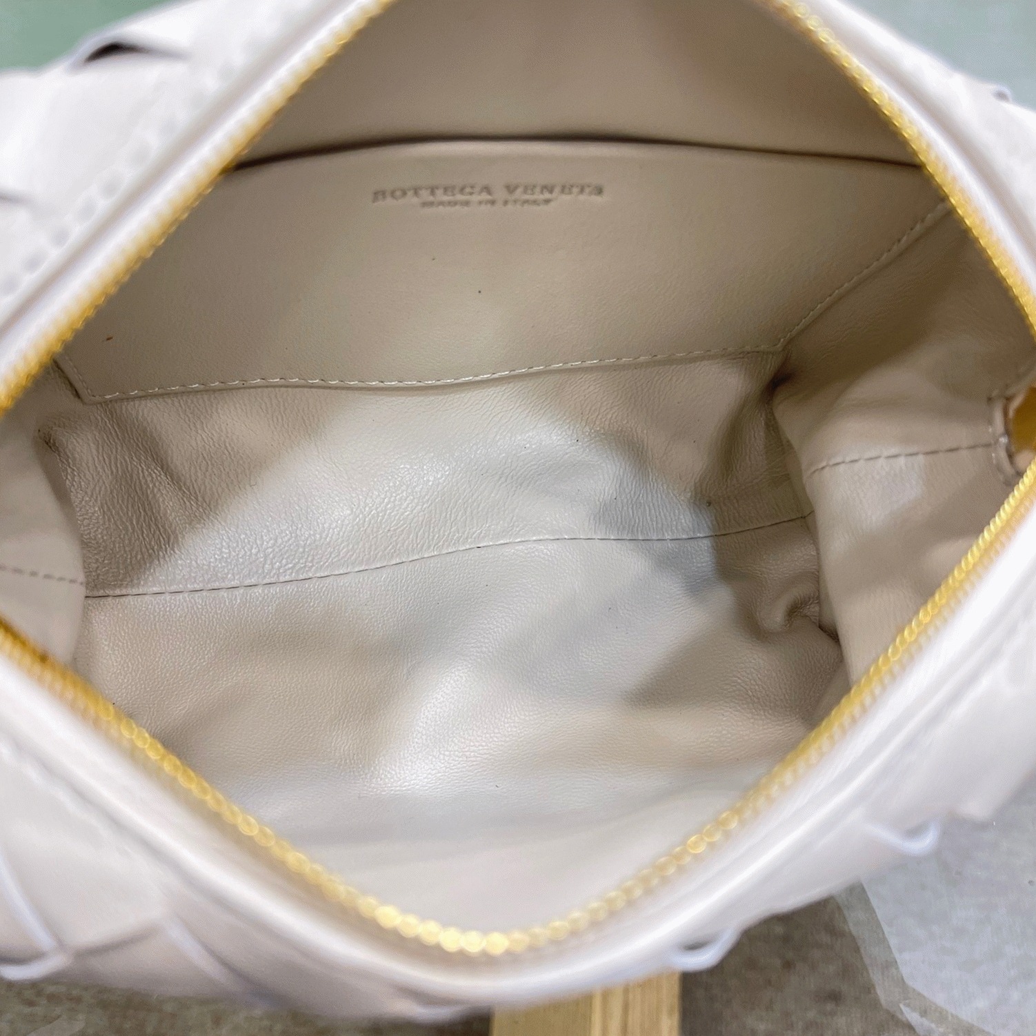 Replica Bottega Veneta Loop Mini Bag White
