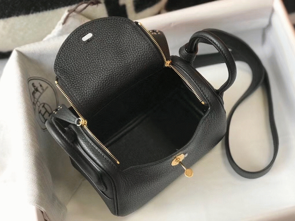 Fake Hermes Lindy Mini handbag in black