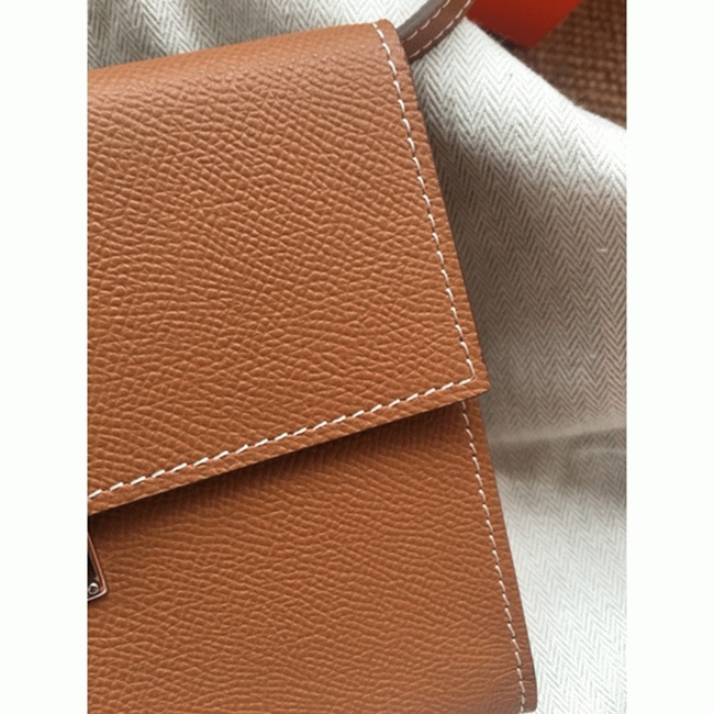 Brown perfect fake Hermes Clic wallet with strap