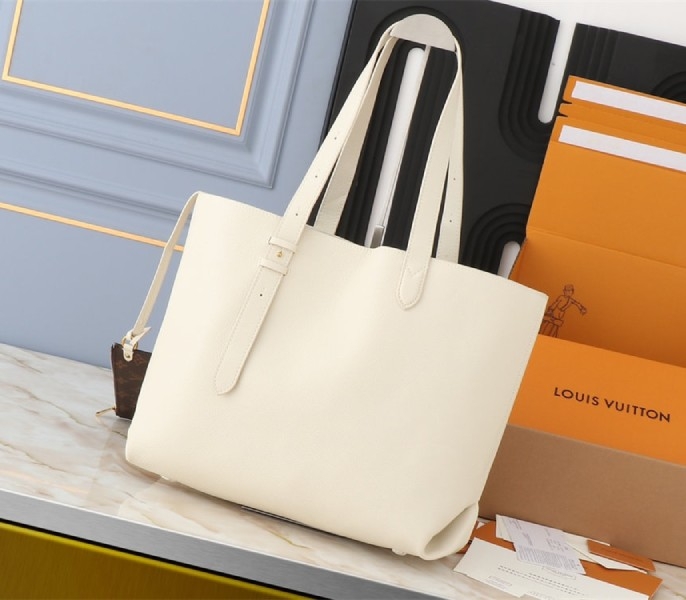 Louis Vuitton Low Key Cabas MM Bag In Quartz White