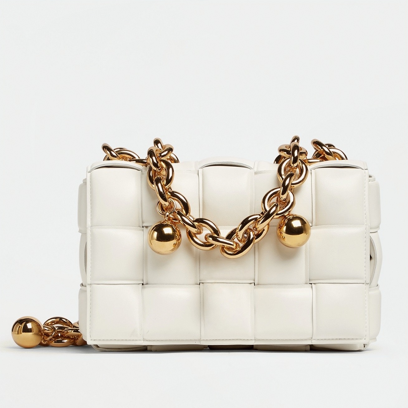 Top Quality Replica Bottega Veneta Chain Cassette Bag In White