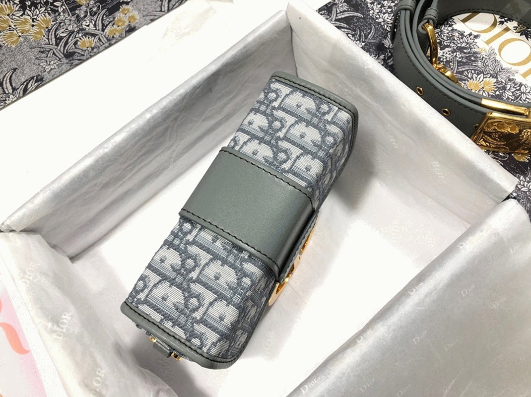 Dior 30 Montaigne Box Bag Fake in Gray Dior Oblique Jacquard