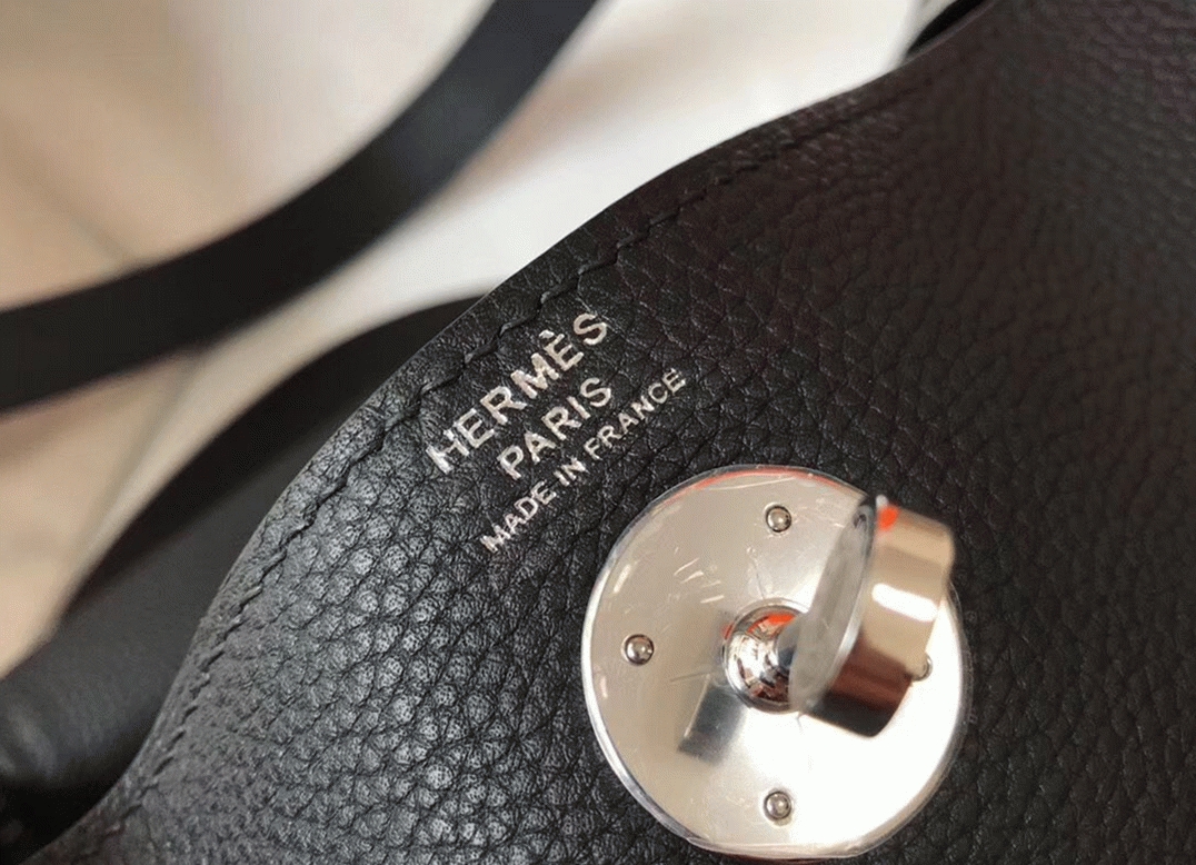 Designer replica Hermes Lindy 26cm handbag in black