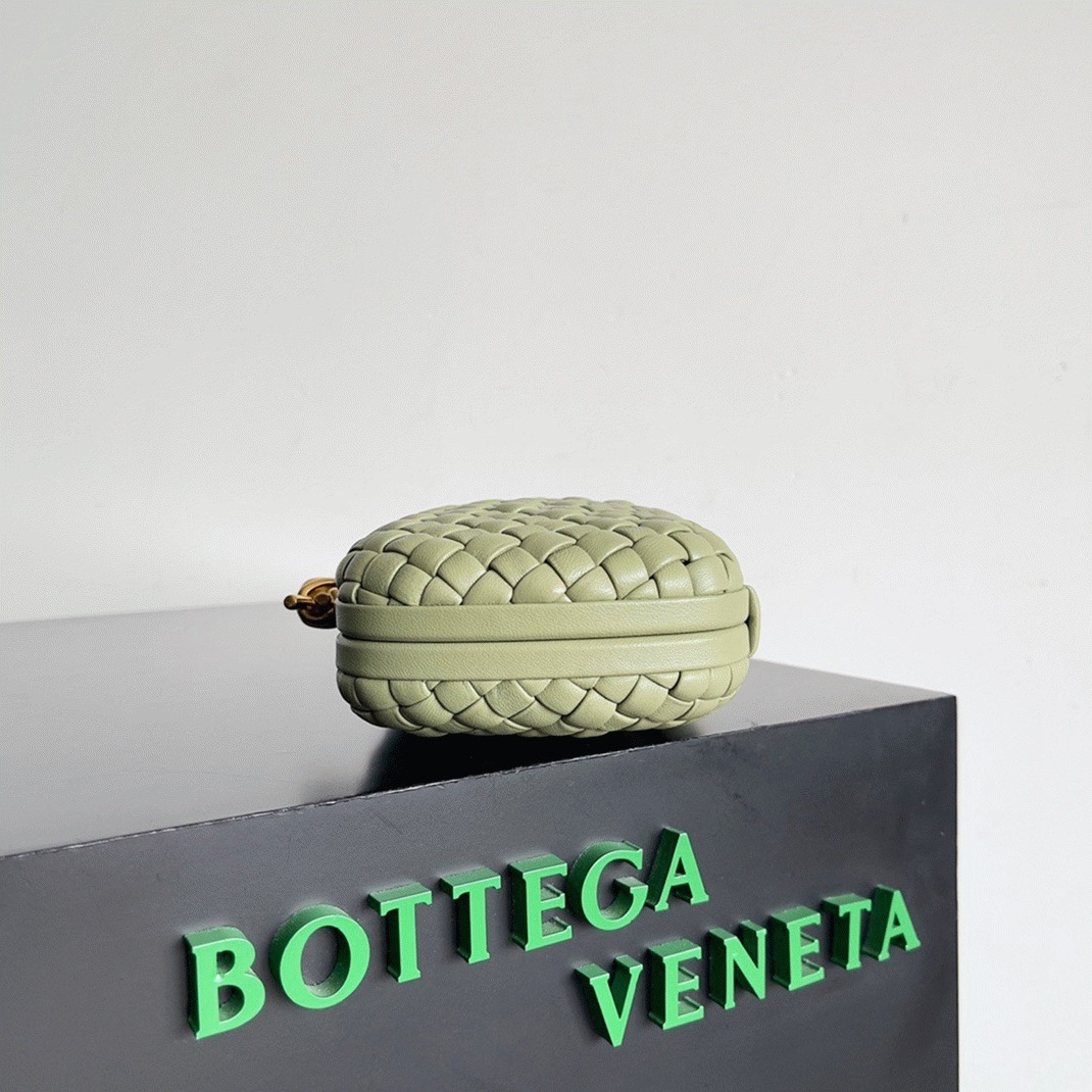 Replica Bottega Veneta Knot Minaudiere Clutch Travertine